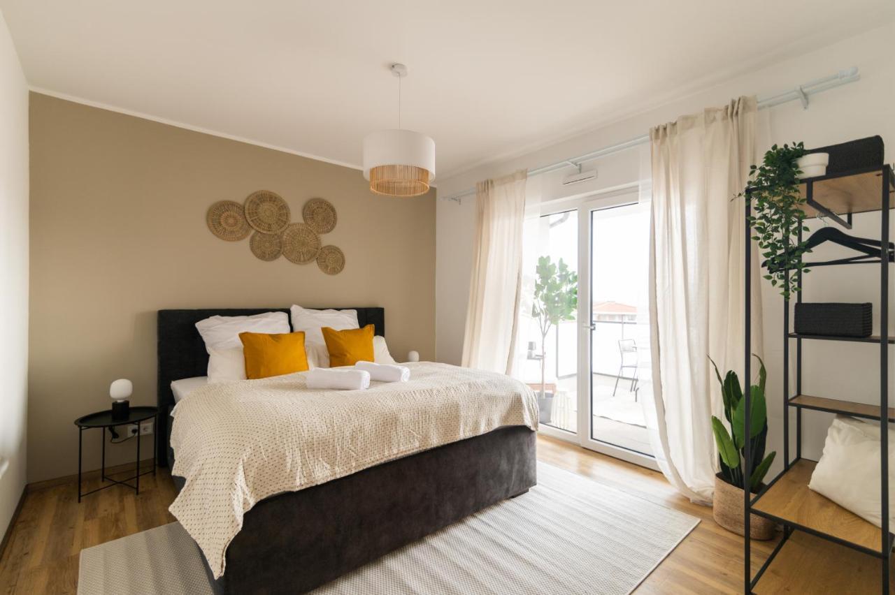 Dwellstay - Modernes Apartment I 55Qm I 2 Zimmer I Kueche I Bad I Terrasse I Tv I Wlan Bad Hersfeld Εξωτερικό φωτογραφία